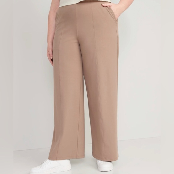 Old Navy Pants - NWT Old Navy active dynamic‎ fleece high rise 7/8 ankle size XXL